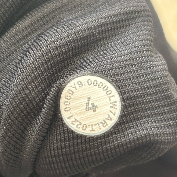 Lululemon Hotty Hot Shorts - Picture 4 of 4